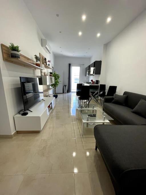 Brand New Appartement Of Two Bedrooms In Sliema Exteriör bild